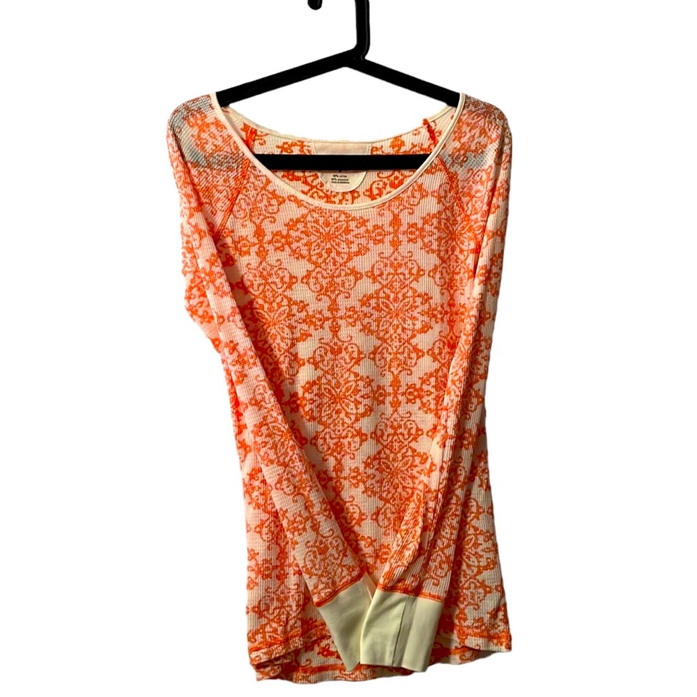 Women’s/Junior’s Arizona long sleeve top